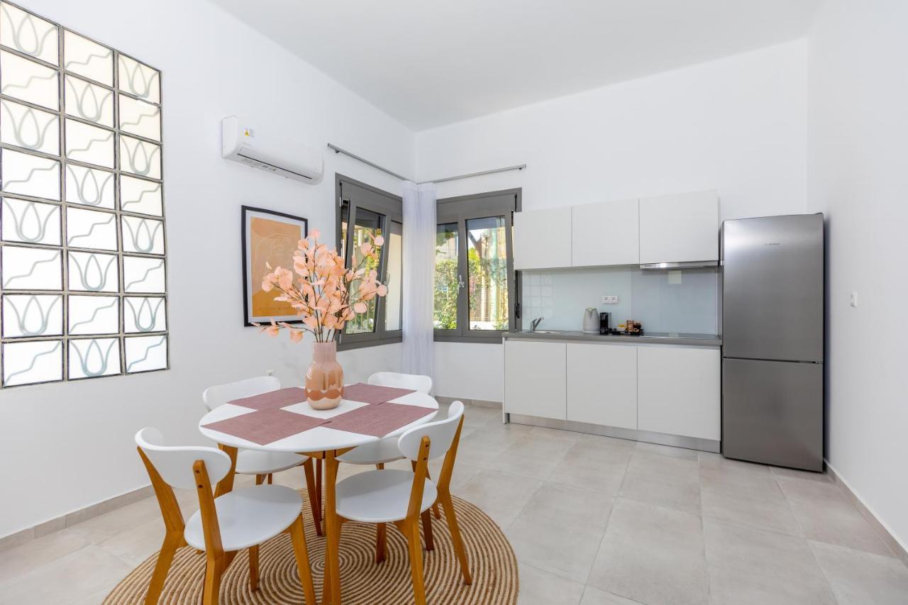 Angelana Luxury Apartments Rhodes City Esterno foto