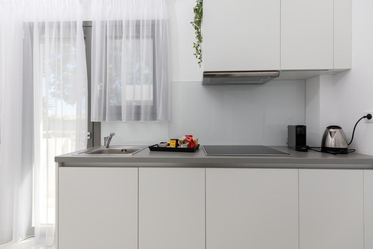 Angelana Luxury Apartments Rhodes City Esterno foto