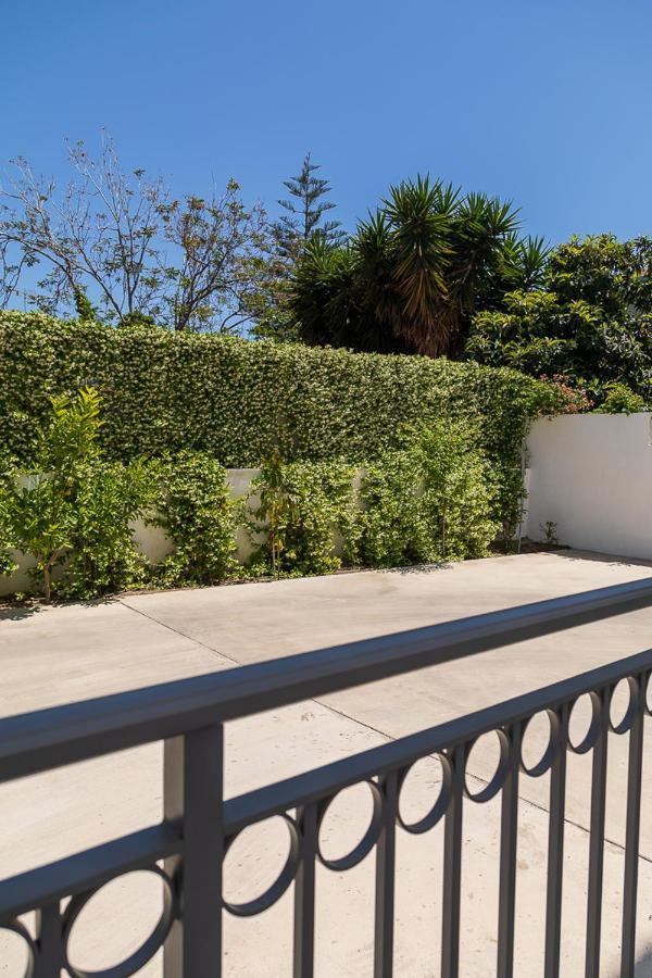 Angelana Luxury Apartments Rhodes City Esterno foto